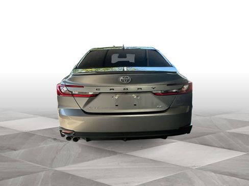 Used 2025 Toyota Camry SE w/ Convenience Package FWD image 7