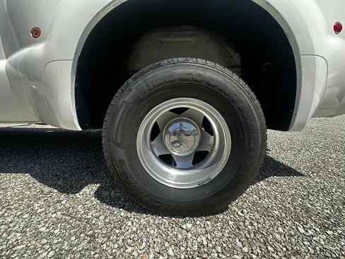 Used 1999 Ford F350 2WD Crew Cab DRW Super Duty image 54