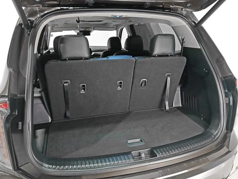 Used 2024 Kia Telluride EX w/ EX Captain's Chair Package AWD/4WD image 8
