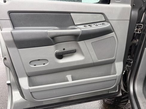 Used 2008 Dodge Ram 2500 Truck SXT image 21