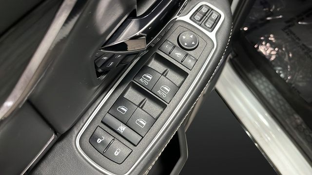 Used 2023 RAM 2500 Rebel w/ Level 2 Equipment Group AWD/4WD image 21