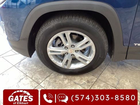 Used 2021 GMC Terrain SLE w/ Driver Convenience Package FWD image 32