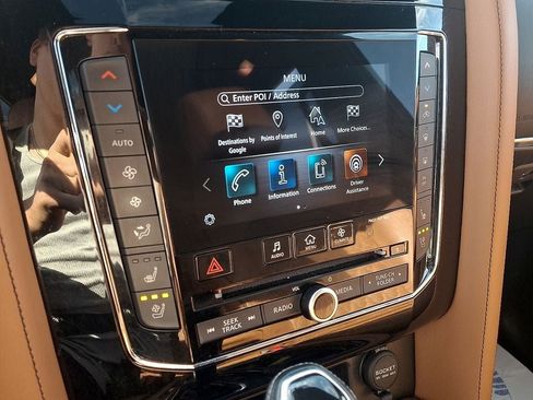 Used 2021 INFINITI QX80 Sensory w/ All-Season Package AWD/4WD image 16