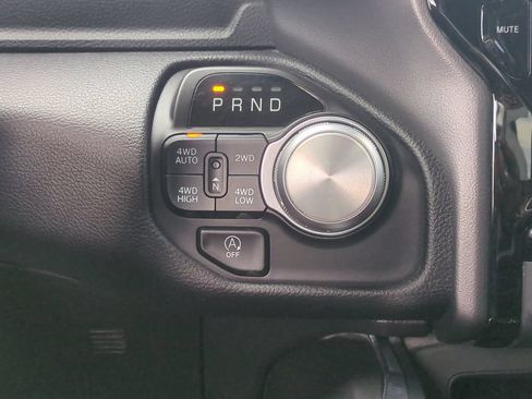 Used 2022 RAM 1500 Laramie AWD/4WD image 20