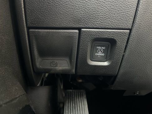 New 2026 RAM 2500 Laramie w/ Night Edition AWD/4WD image 9