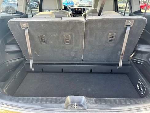 Used 2019 Honda Pilot Touring image 46