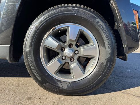 Used 2008 Jeep Liberty Sport w/ Popular Equipment Group image 13