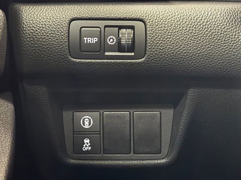 Used 2019 Honda Accord LX image 14