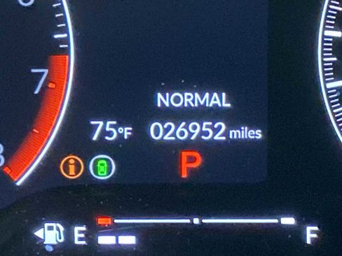 Used 2023 Honda Civic Sport image 18