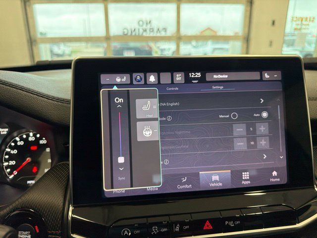 Used 2023 Jeep Compass Trailhawk w/ Trailhawk Convenience Group AWD/4WD image 23