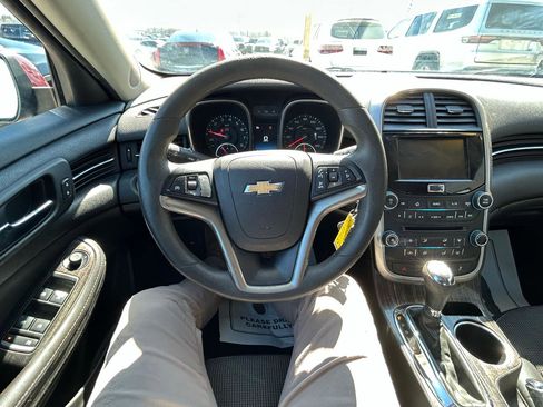 Used 2015 Chevrolet Malibu LT image 30