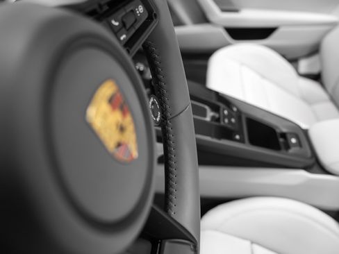 Used 2022 Porsche 911 Carrera GTS image 40