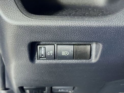 Used 2024 Toyota RAV4 XLE AWD/4WD image 21