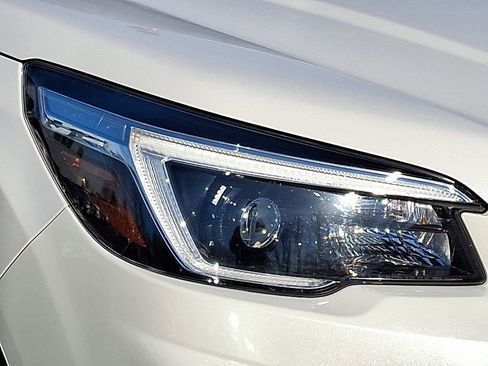 Used 2021 Subaru Forester Sport image 9