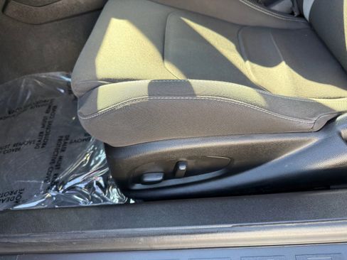 Used 2023 Chevrolet Camaro LT image 19