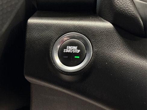 Used 2024 GMC Terrain SLE w/ Driver Convenience Package image 28