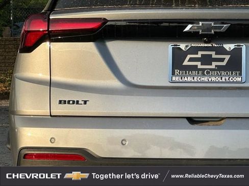 New 2027 Chevrolet Bolt LT FWD image 6