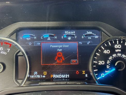 Used 2016 Ford F150 Lariat w/ Equipment Group 501A Mid AWD/4WD image 15