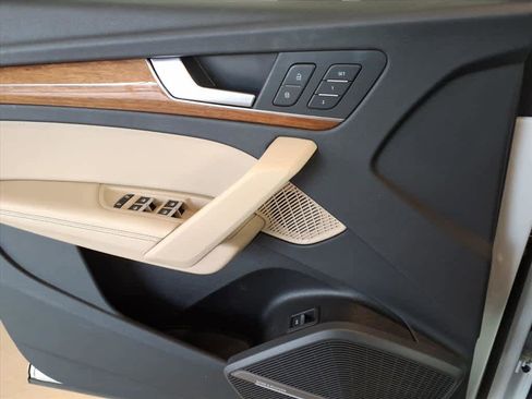 Certified 2023 Audi Q5 2.0T Premium Plus w/ Premium Plus Package image 18