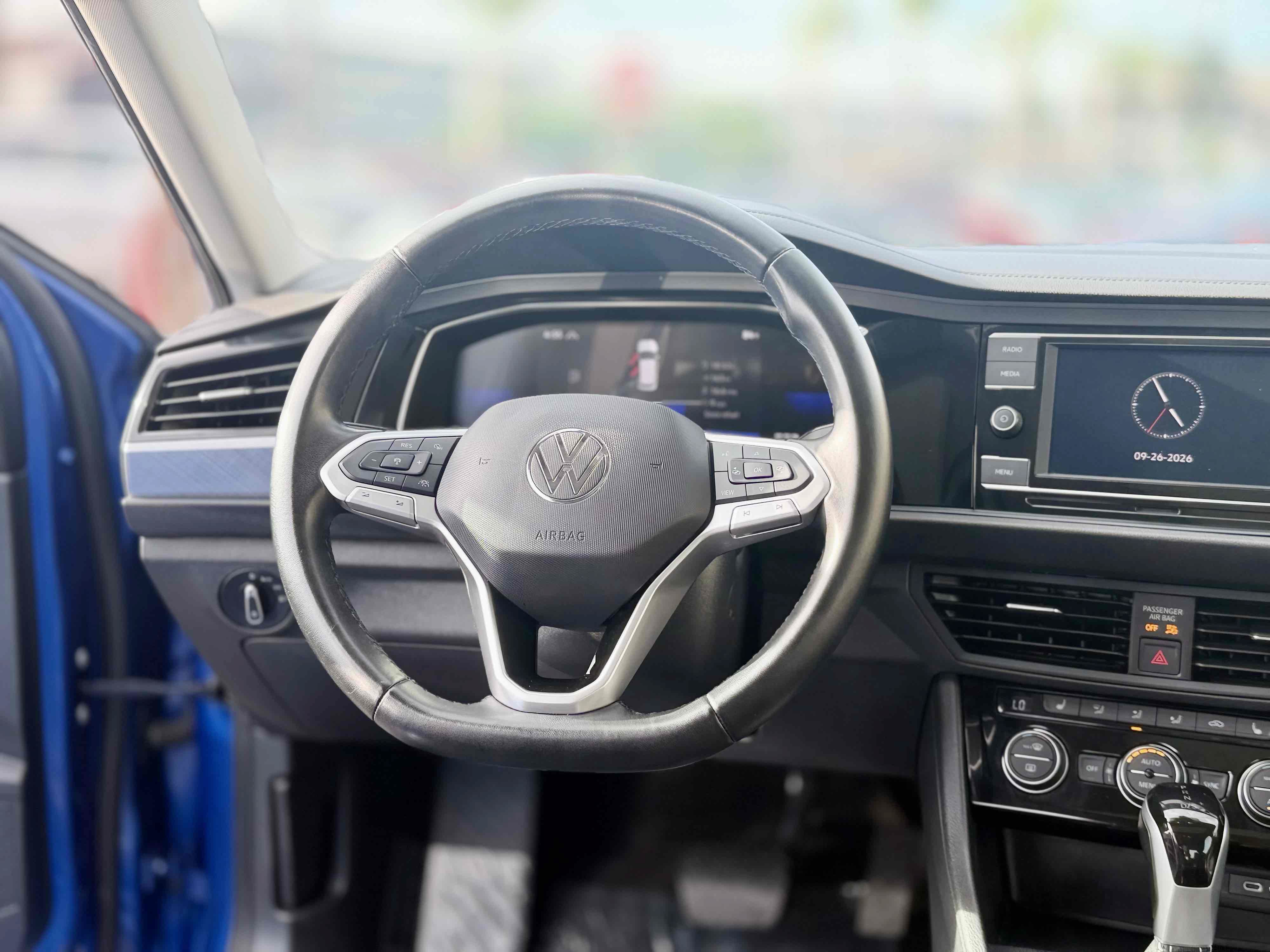 Used 2024 Volkswagen Jetta SE FWD image 21
