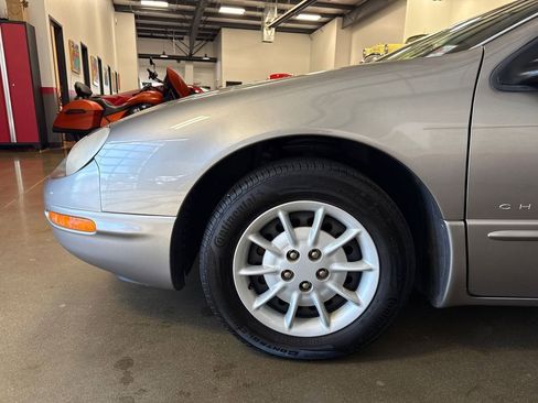 Used 1998 Chrysler Concorde LX image 50