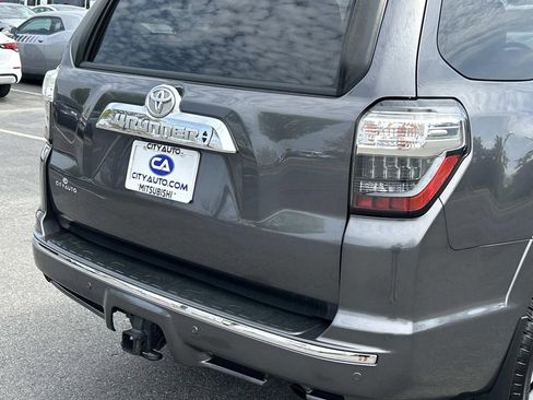 Used 2018 Toyota 4Runner Limited image 12