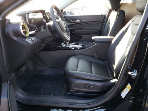 New 2026 Chevrolet Trax ACTIV w/ Sunroof Package image 9