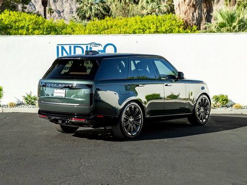 Used 2025 Land Rover Range Rover SE AWD/4WD image 6