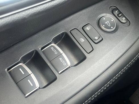 New 2026 Honda HR-V EX-L image 20