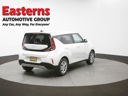Used 2025 Kia Soul LX FWD image 40