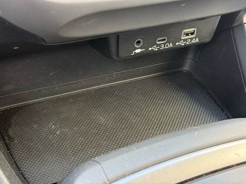 Certified 2024 Subaru Crosstrek 2.0i Premium AWD/4WD image 17