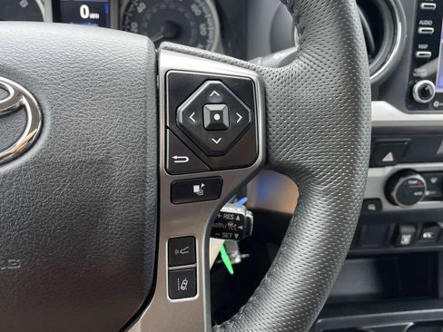 Used 2022 Toyota Tacoma SR5 w/ Technology Package RWD image 24