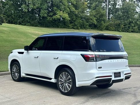 Used 2025 INFINITI QX80 Luxe AWD/4WD image 3