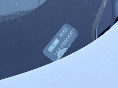 Used 2023 Land Rover Discovery S R-Dynamic image 12