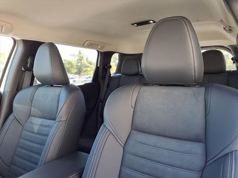 New 2026 Mitsubishi Outlander SE image 14