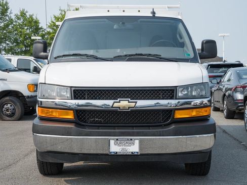 Used 2024 Chevrolet Express 3500 w/ Power Convenience Package RWD image 2