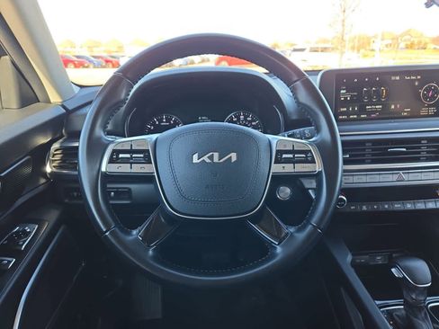 Certified 2022 Kia Telluride LX image 21