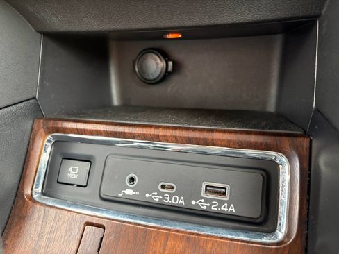 Used 2023 Subaru Ascent Touring AWD/4WD image 20