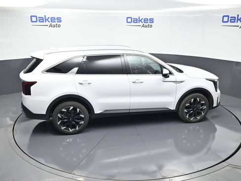 Certified 2026 Kia Sorento EX AWD/4WD image 54