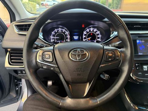 Used 2014 Toyota Avalon Limited image 40