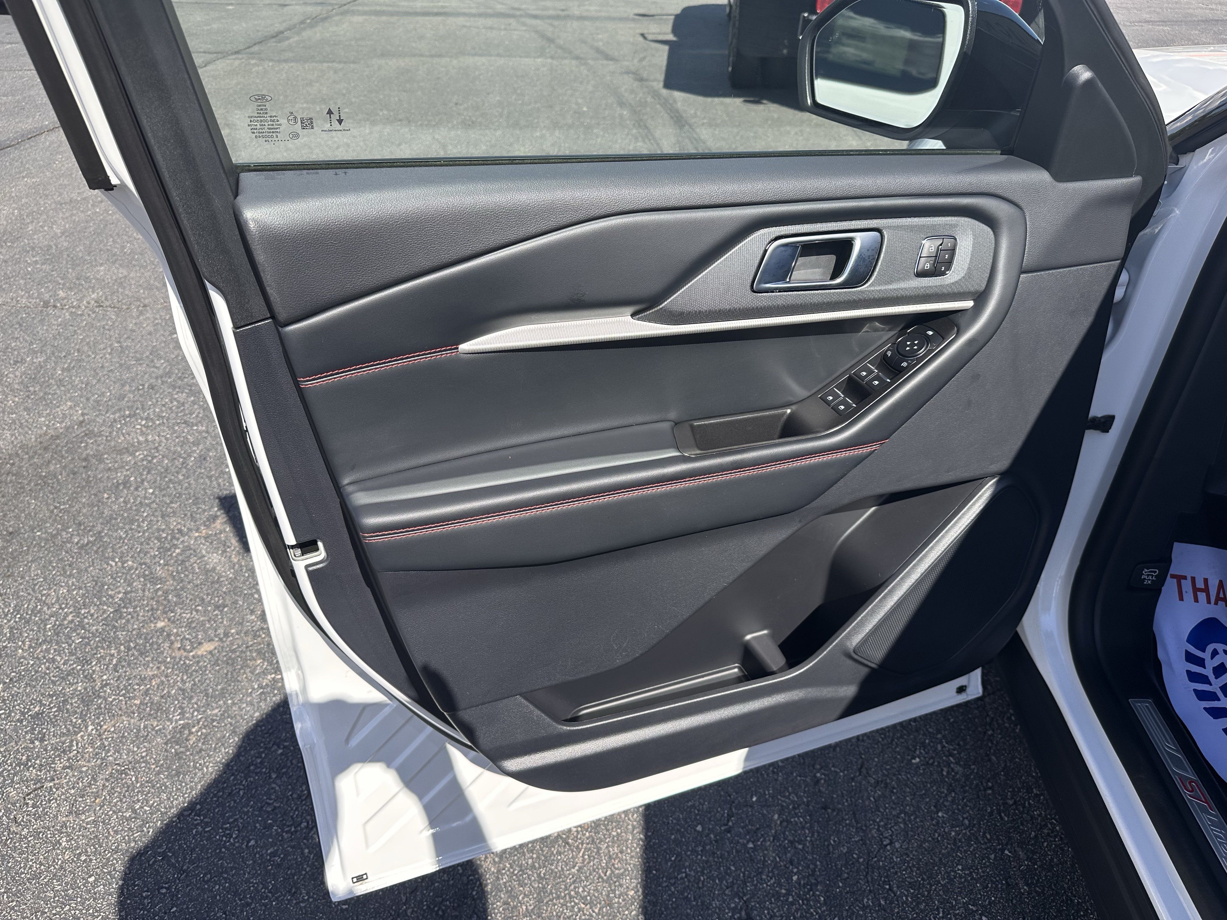Used 2026 Ford Explorer ST-Line w/ ST-Line Street Pack RWD image 13