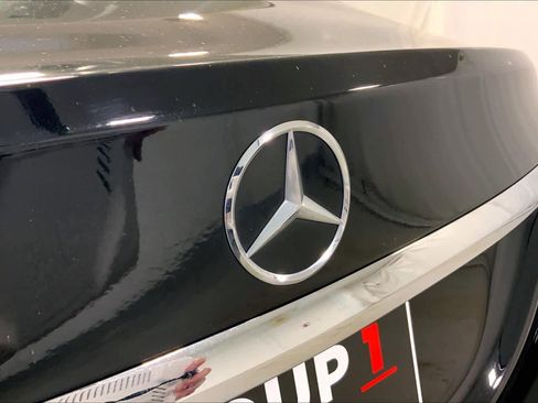 Used 2018 Mercedes-Benz C 300 4MATIC Sedan image 30