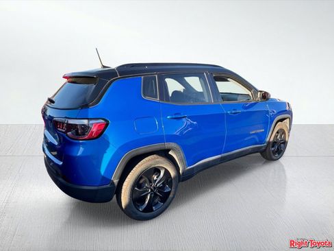 Used 2021 Jeep Compass Latitude FWD image 4