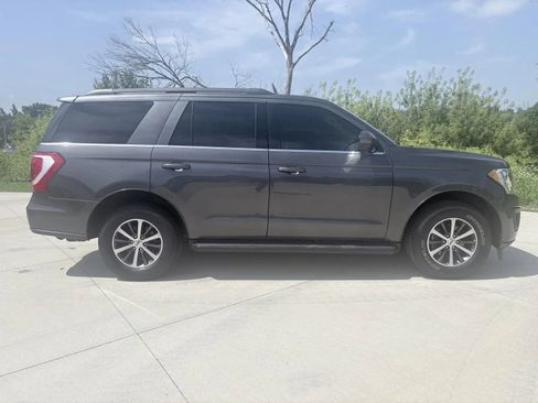 Used 2019 Ford Expedition XLT AWD/4WD image 4