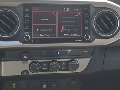 Used 2022 Toyota Tacoma SR5 w/ Technology Package image 13