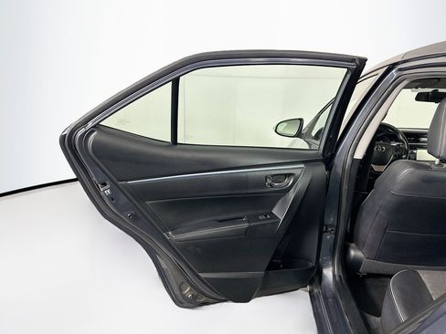 Used 2015 Toyota Corolla S image 24