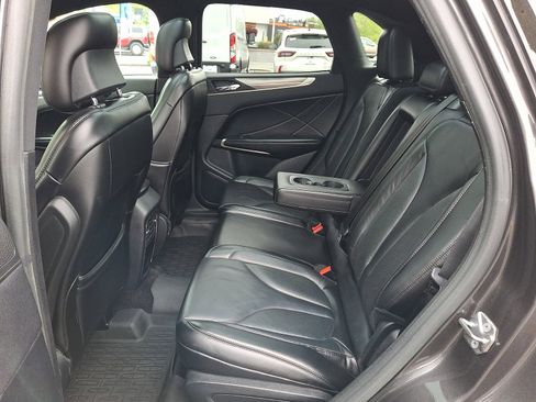 Used 2017 Lincoln MKC Select w/ Select Plus Package AWD/4WD image 10