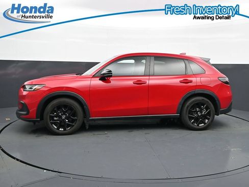 Used 2024 Honda HR-V Sport image 11