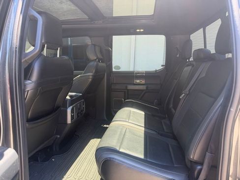 Used 2019 Ford F150 Raptor w/ Equipment Group 802A Luxury AWD/4WD image 9