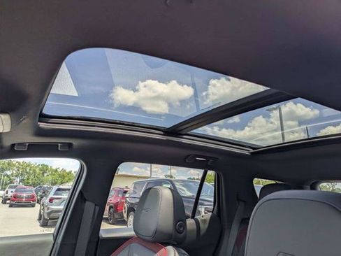 New 2026 Chevrolet Equinox RS w/ Convenience Package III FWD image 24